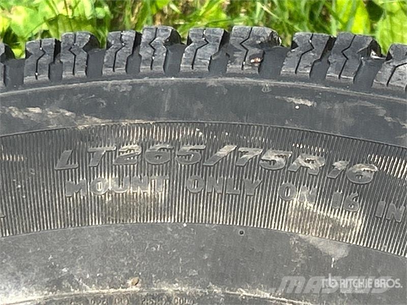 Firestone Tires Pneumatiky, kolesá a ráfiky