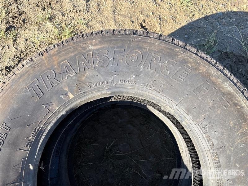 Firestone Transforce HT 9.50R16.5 Misc Tires (Unused) Шины и колёса