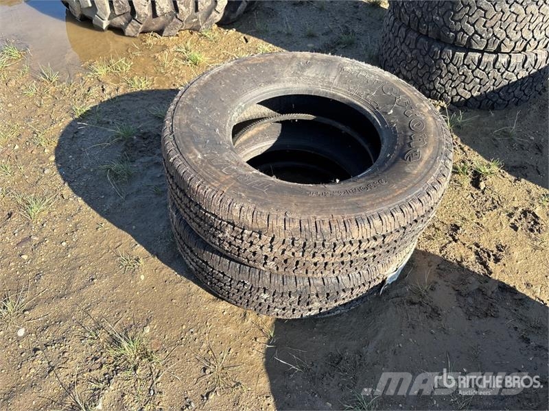 Firestone Transforce HT 9.50R16.5 Misc Tires (Unused) Шины и колёса