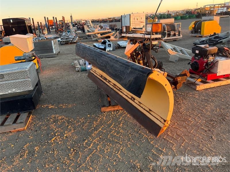 Fisher Minute Mount 2 9 ft Snow Plow Lame spazzaneve e aratri