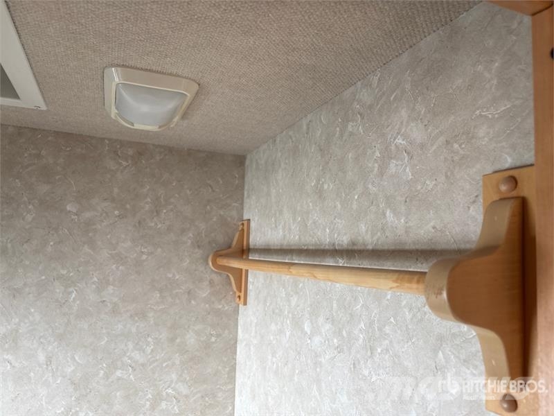 Fleetwood Discovery Motor Home Obytné vozy a karavany