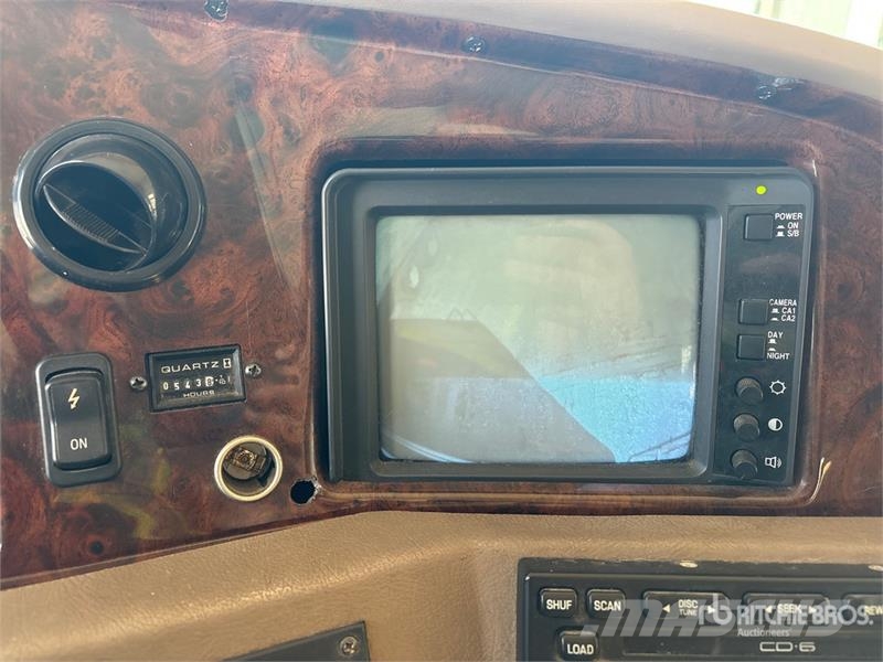 Fleetwood Discovery Motor Home Obytné vozy a karavany