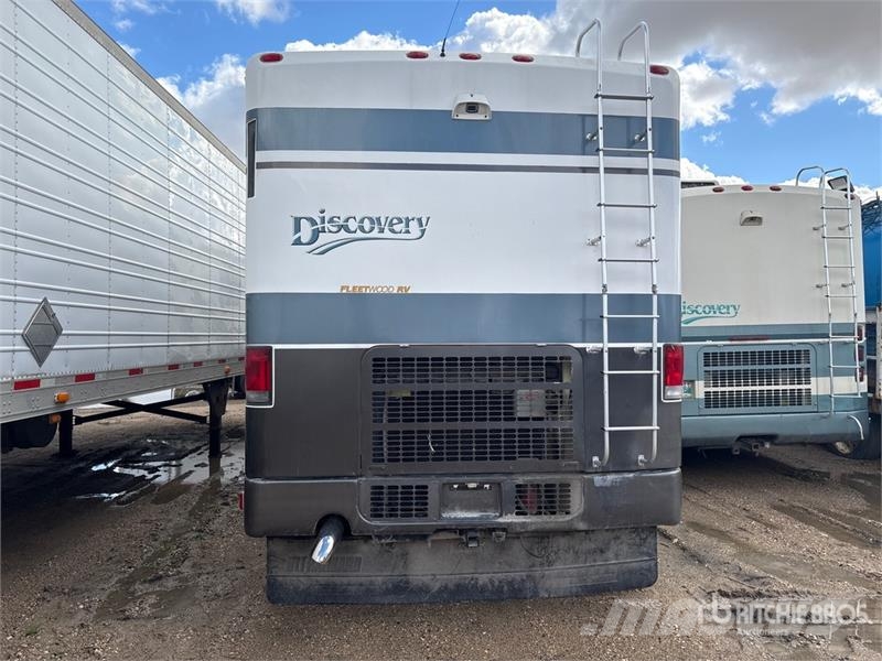 Fleetwood Discovery Motor Home Obytné vozy a karavany