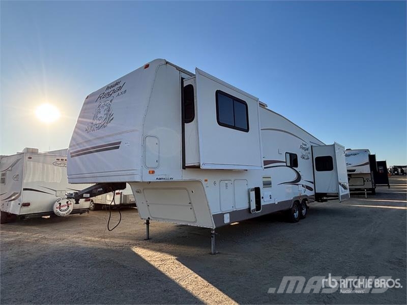 Fleetwood Prowler 38 ft T/A Travel Trailer 其他拖车