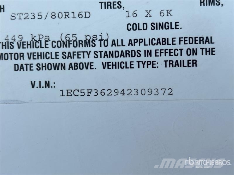 Fleetwood Prowler 38 ft T/A Travel Trailer 其他拖车