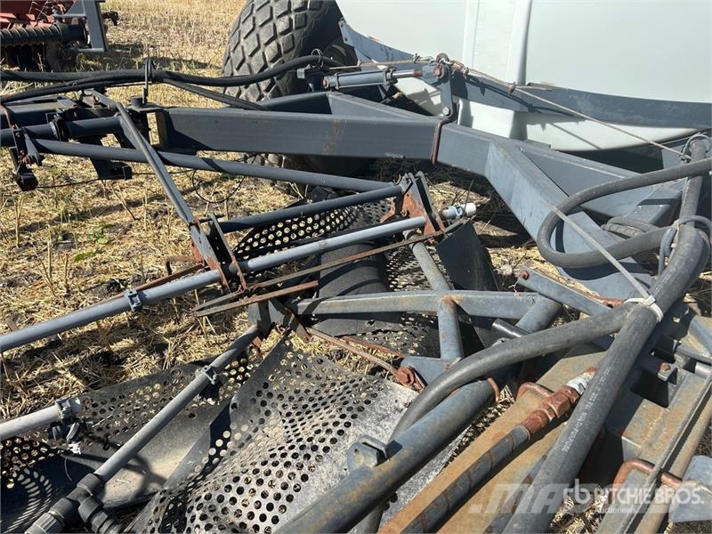 Flexi-Coil 100 ft S/A Pull-Type Sprayer Vučene prskalice