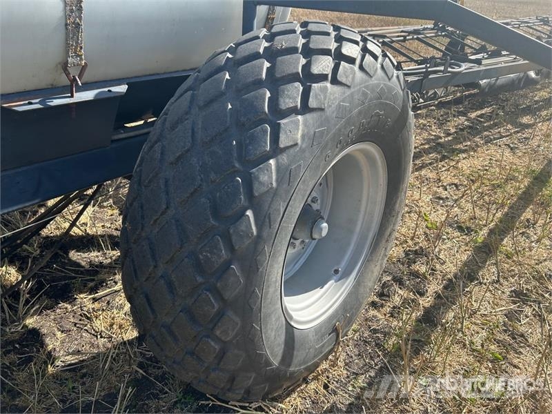 Flexi-Coil 100 ft S/A Pull-Type Sprayer Vučene prskalice