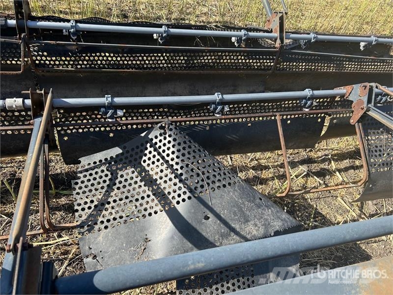 Flexi-Coil 100 ft S/A Pull-Type Sprayer Vučene prskalice