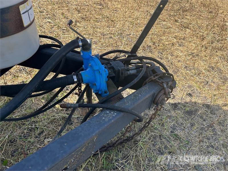 Flexi-Coil 100 ft S/A Pull-Type Sprayer Vučene prskalice