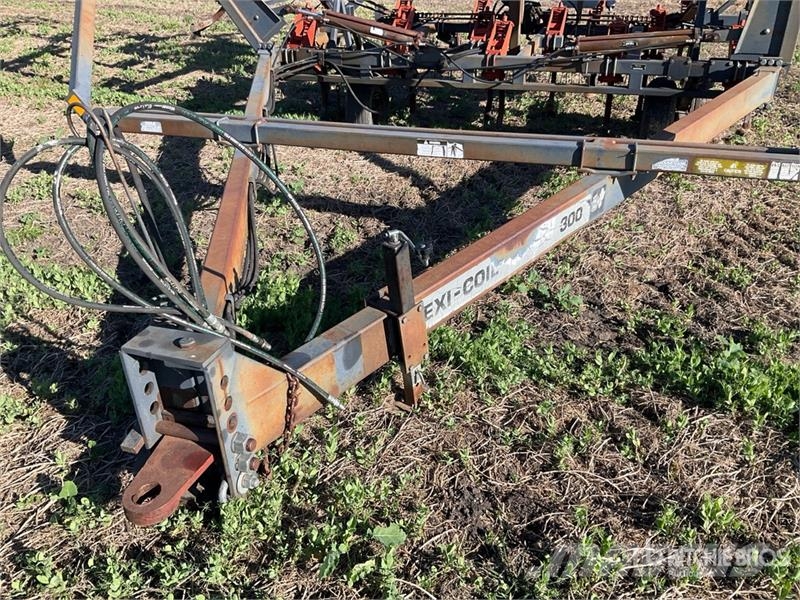 Flexi-Coil 300 B 40 ft Cultivator Kultivatorji