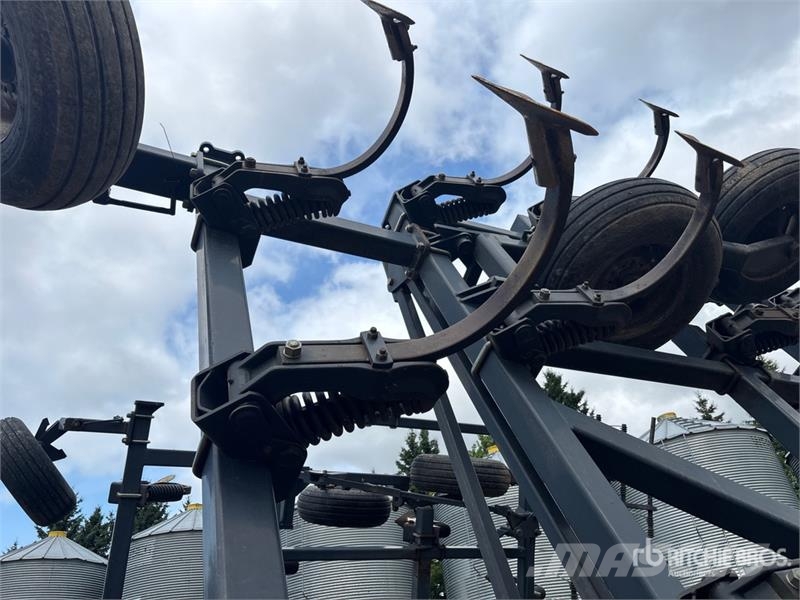 Flexi-Coil 340 33 ft Cultivator Cultivatoren