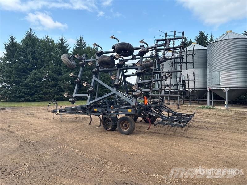 Flexi-Coil 340 33 ft Cultivator Cultivatoren