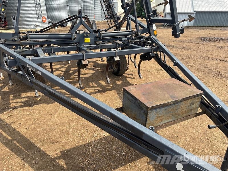 Flexi-Coil 340 33 ft Cultivator Cultivatoren