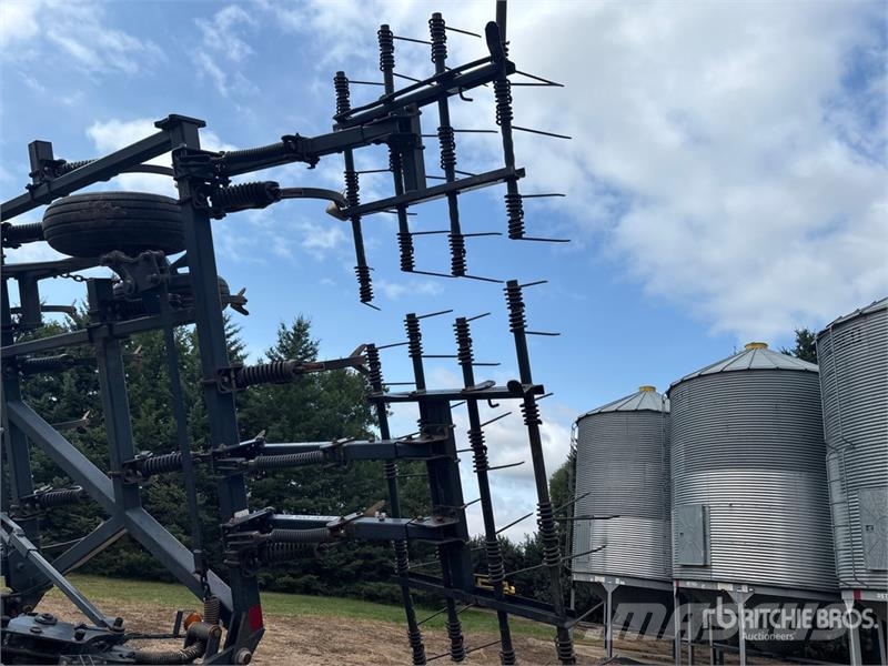 Flexi-Coil 340 33 ft Cultivator Cultivatoren