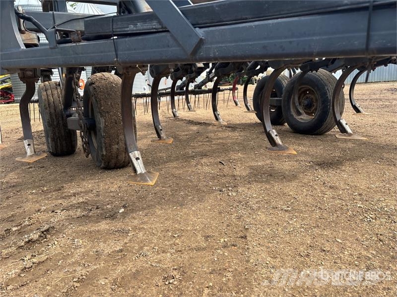 Flexi-Coil 340 33 ft Cultivator Cultivatoren