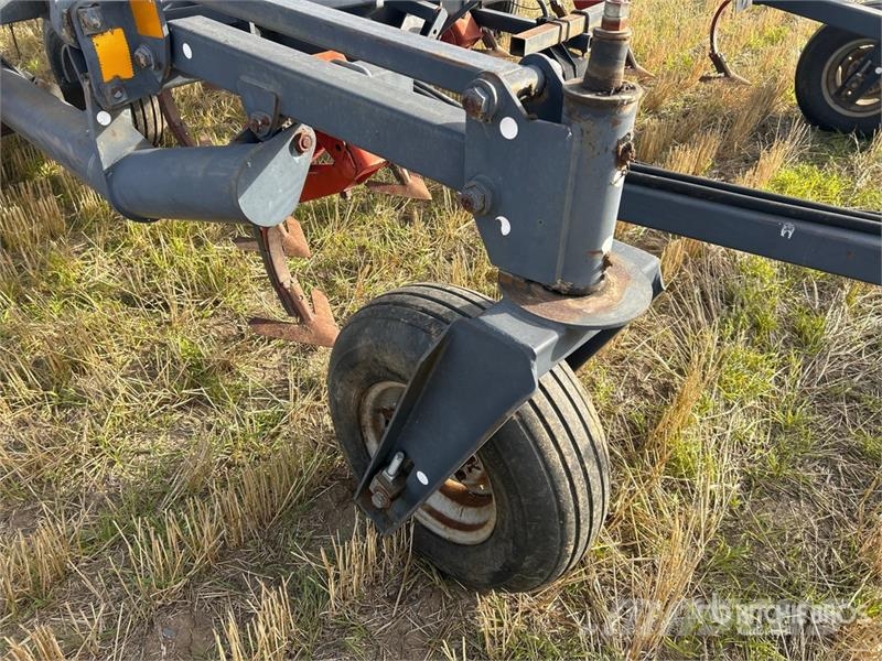 Flexi-Coil 800 51 ft Cultivator Kultivatoriai