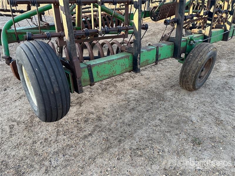 Flexi-Coil S92 70 ft Mid Harrow Grades
