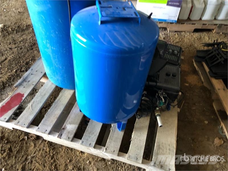  Flotec Pressure Water Tank Depósitos de combustible y aditivos