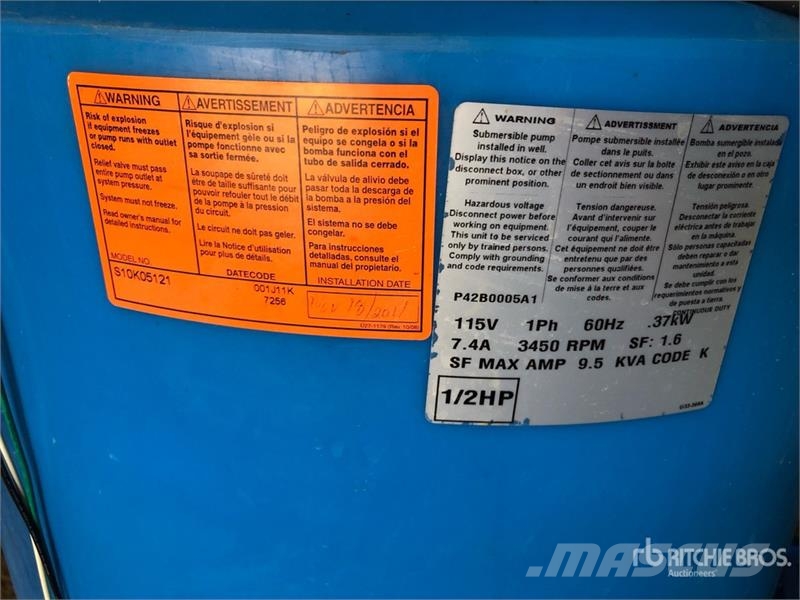  Flotec Pressure Water Tank Depósitos de combustible y aditivos