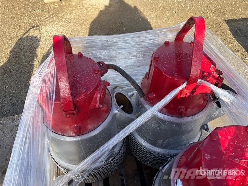 Flygt of (6) Flygt Submersible Water Pump (Inoperable) مكونات أخرى