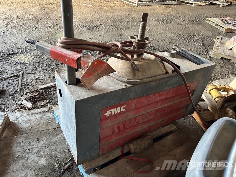 FMC 7600 Tire Changer Construcción - Otros