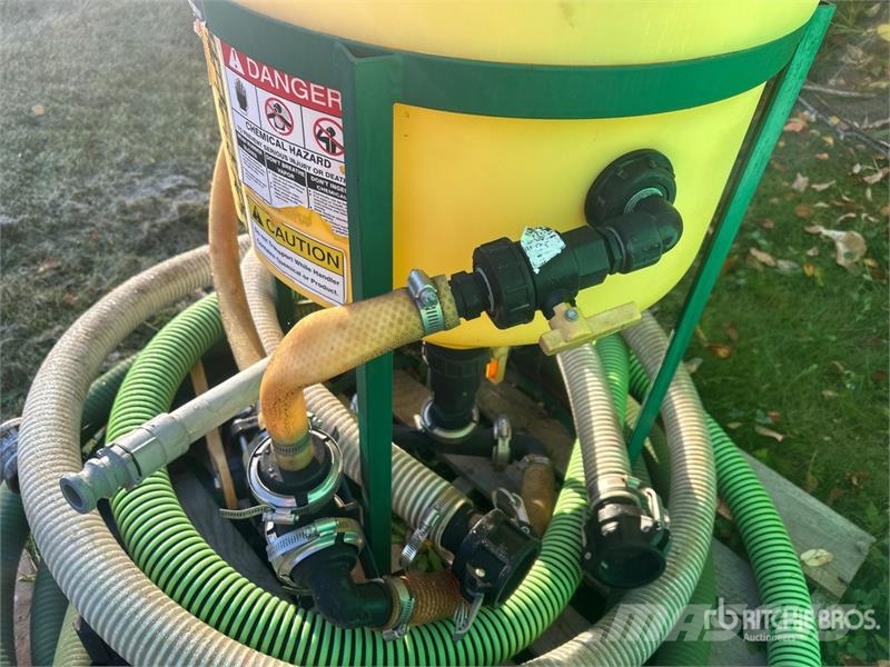  Focus Industries Ltd. Handler I 14 gal Chemical Ha Ostale poljoprivredne mašine