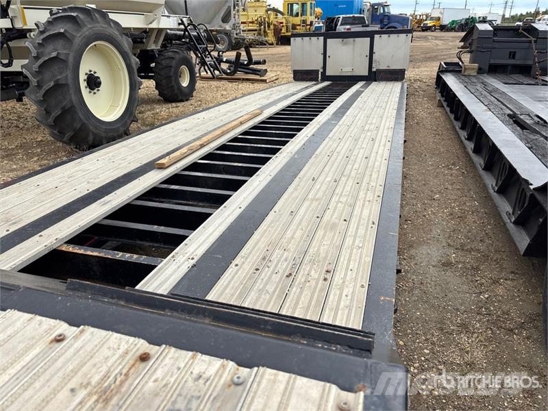 Fontaine 35 ton T/A Removable Gooseneck Lowboy Trailer Низкорамные прицепы