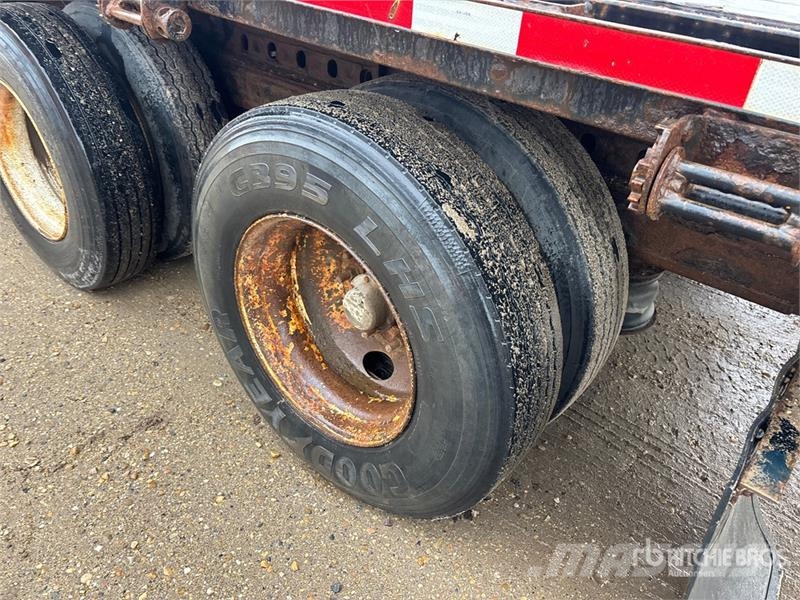 Fontaine 53 ft Tri/A Flatbed Trailer Platformas/izkraušana no sāniem