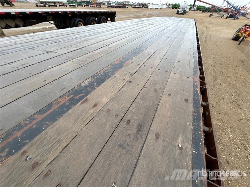 Fontaine 53 ft Tri/A Flatbed Trailer Platformas/izkraušana no sāniem