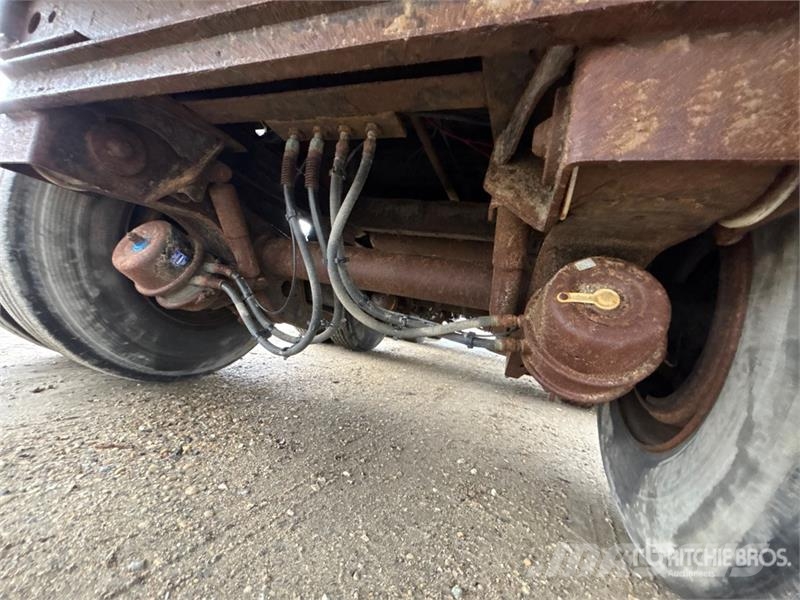 Fontaine 53 ft Tri/A Flatbed Trailer Platformas/izkraušana no sāniem