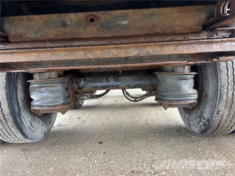 Fontaine 53 ft Tri/A Flatbed Trailer Platformas/izkraušana no sāniem