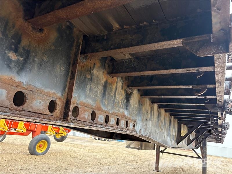Fontaine 53 ft Tri/A Flatbed Trailer Platformas/izkraušana no sāniem