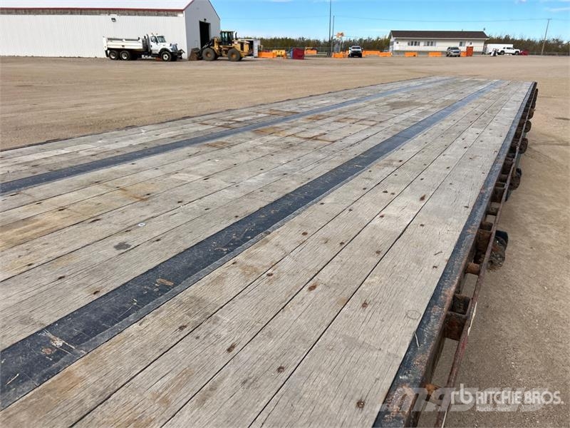 Fontaine Tri/A 53 ft - 73 ft Extendable Flatbed Trailer Plataforma plana/laterales abatibles