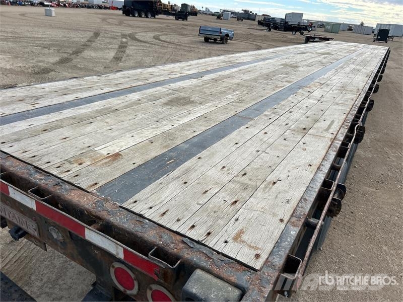 Fontaine Tri/A 53 ft - 73 ft Extendable Flatbed Trailer Plataforma plana/laterales abatibles