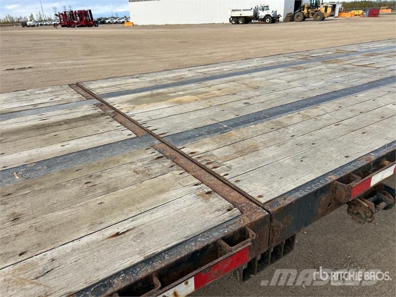 Fontaine Tri/A 53 ft - 73 ft Extendable Flatbed Trailer Plataforma plana/laterales abatibles