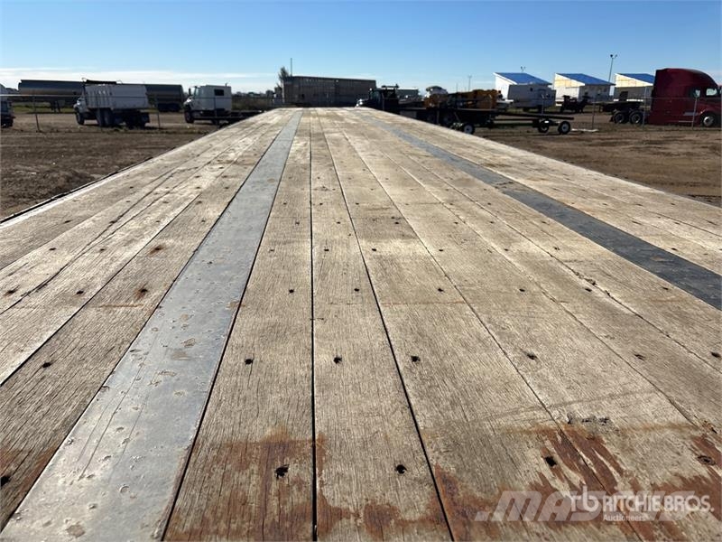 Fontaine Tri/A 53 ft - 73 ft Extendable Flatbed Trailer Прицепы-платформы/боковая разгрузка