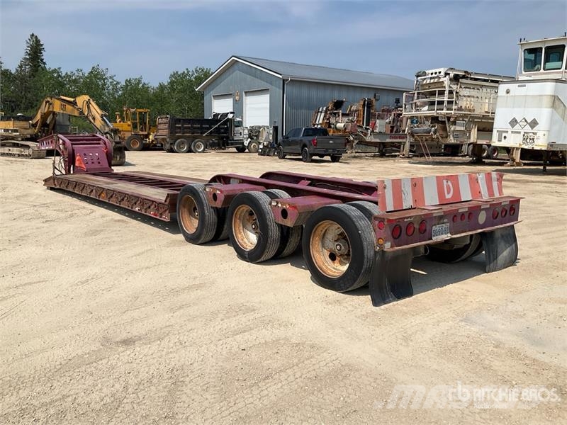 Fontaine Tri/A Removable Gooseneck Lowboy Trailer 低架裝載車