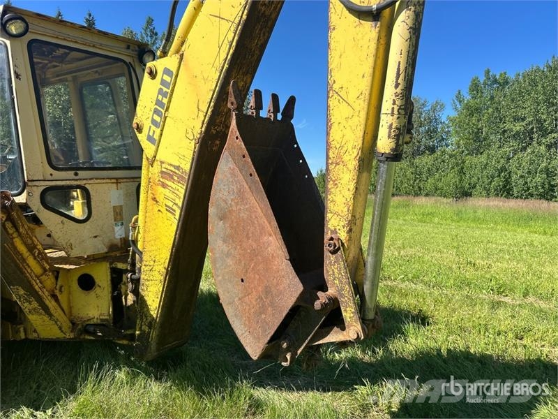 Ford 4500 4x2 Backhoe Loader Backhoe loaders