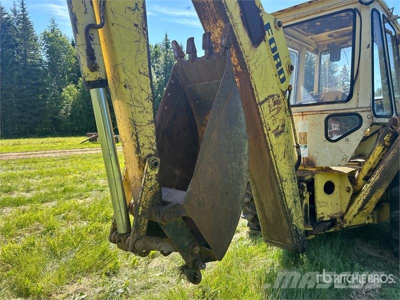Ford 4500 4x2 Backhoe Loader Backhoe loaders