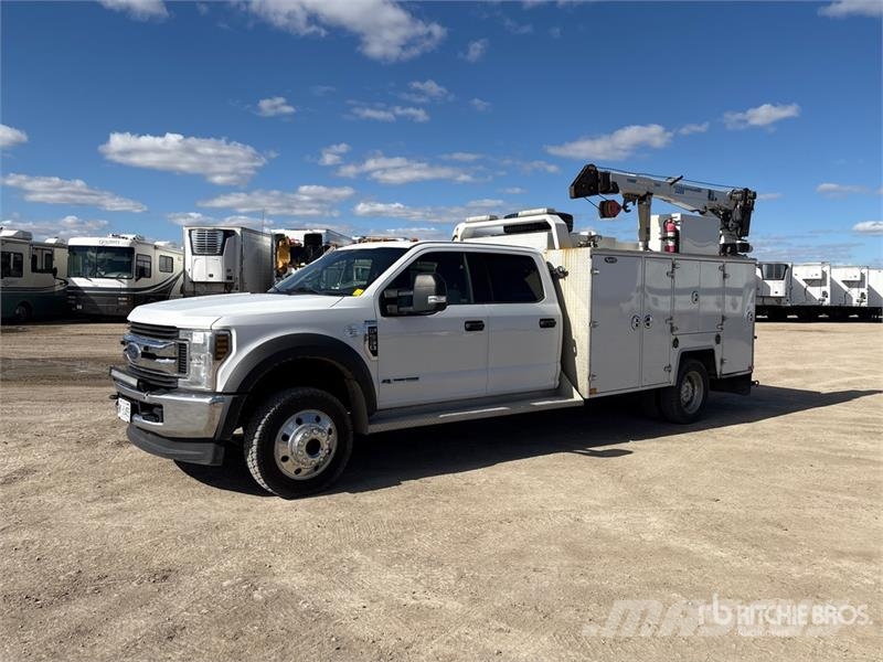 Ford 4x4 Crew Cab Service Truck Munitsipaalsõidukid