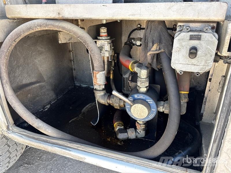 Ford 4x4 Crew Cab Service Truck Munitsipaalsõidukid