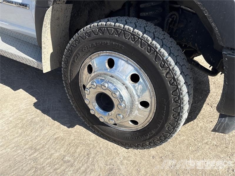 Ford 4x4 Crew Cab Service Truck Munitsipaalsõidukid