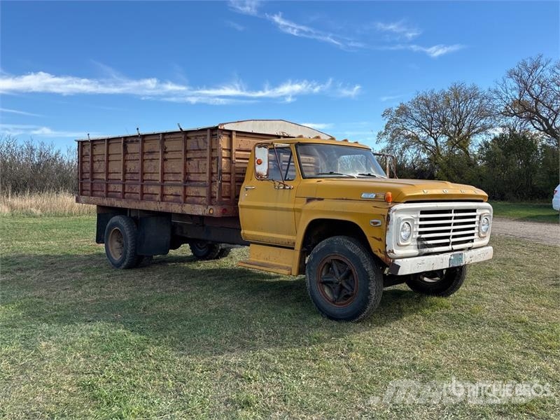 Ford 600 4x2 Grain Truck Vilja-autot