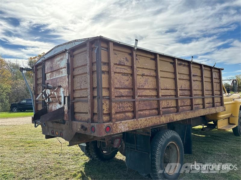 Ford 600 4x2 Grain Truck Vilja-autot