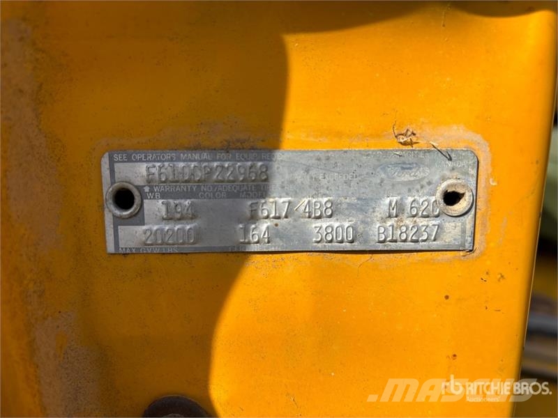Ford 600 4x2 Grain Truck Vilja-autot