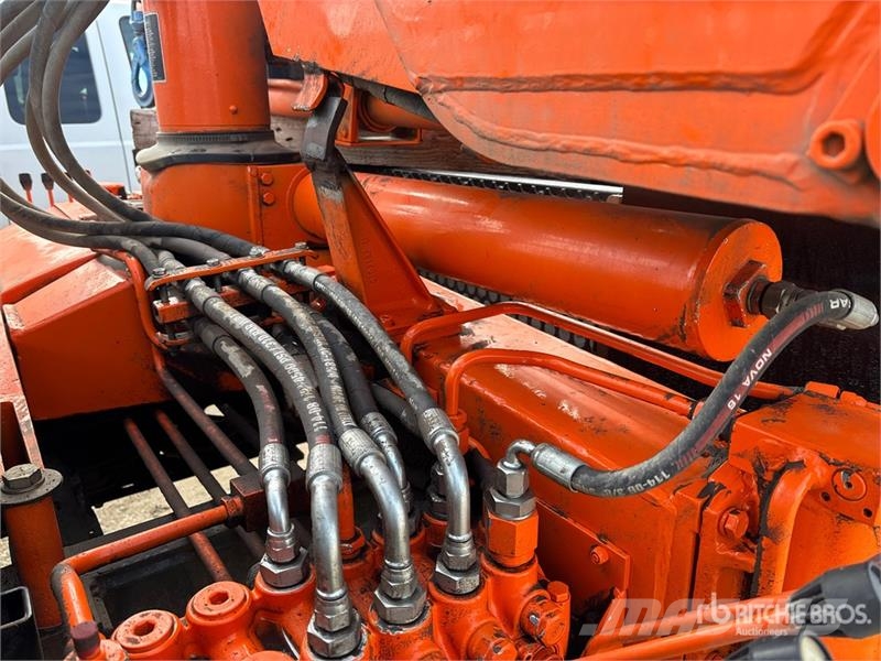 Ford 650A 7720 lb Knuckle Boom on Ford F-450SD 4x4 Boom Kranbil