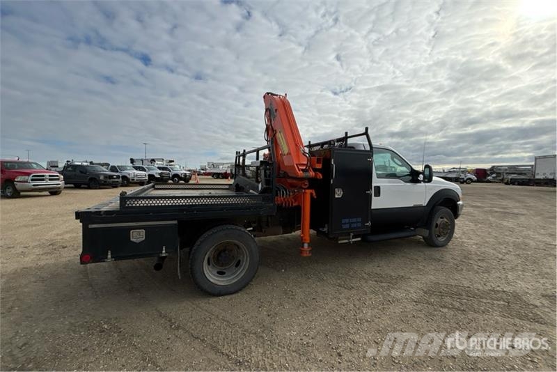 Ford 650A 7720 lb Knuckle Boom on Ford F-450SD 4x4 Boom Kranbil
