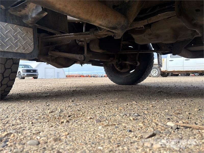 Ford 650A 7720 lb Knuckle Boom on Ford F-450SD 4x4 Boom Kranbil