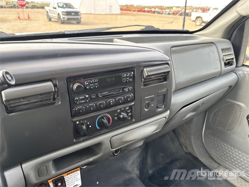 Ford 650A 7720 lb Knuckle Boom on Ford F-450SD 4x4 Boom Kranbil