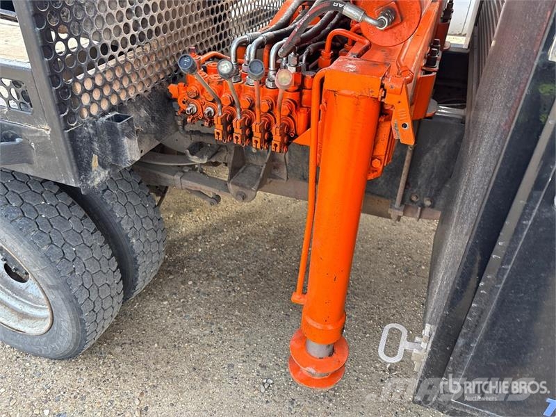 Ford 650A 7720 lb Knuckle Boom on Ford F-450SD 4x4 Boom Kranbil